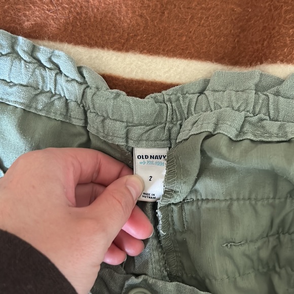 Green shorts - Picture 3 of 3